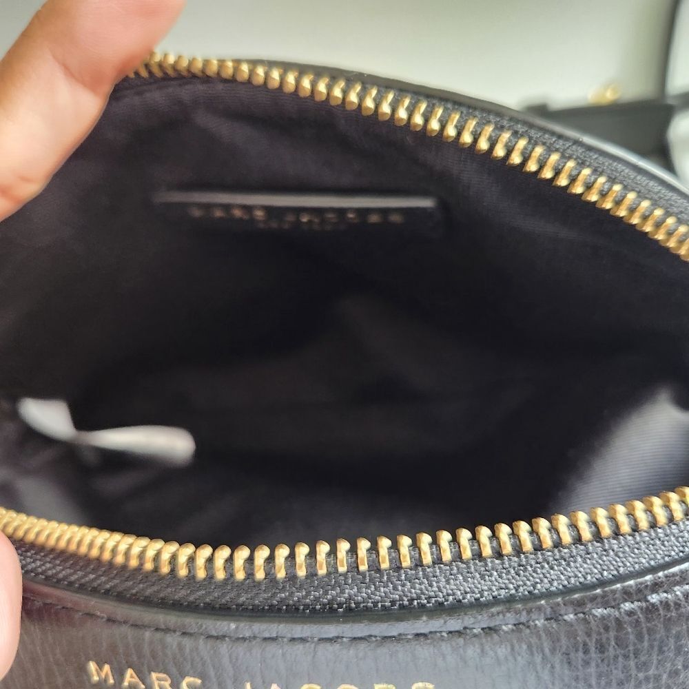 Marc Jacobs Shutter Black Leather Crossbody Bag BLACK/GOLD - Picture 8 of 12